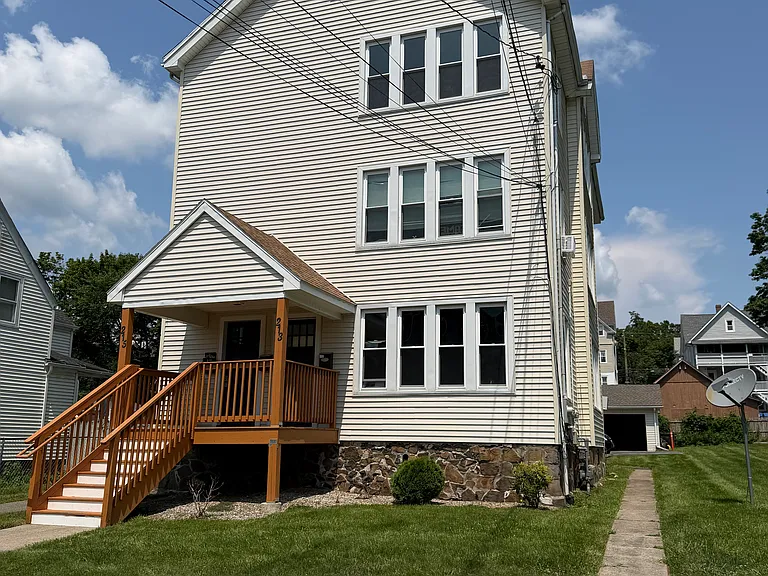 213 Winthrop St #3 — Photo 23