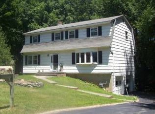 85 Hunterdon Pl, West Milford, NJ 07480