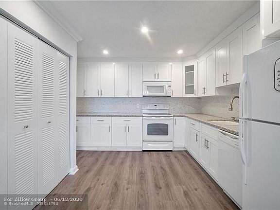 2nd image of 1571 NW 20th Ave APT 203