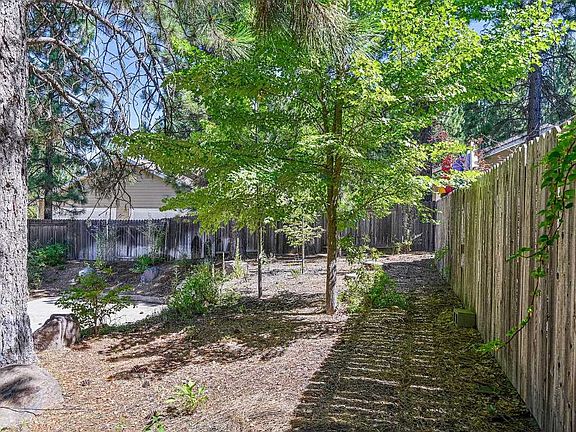 5th image of 1629 Grant Rd