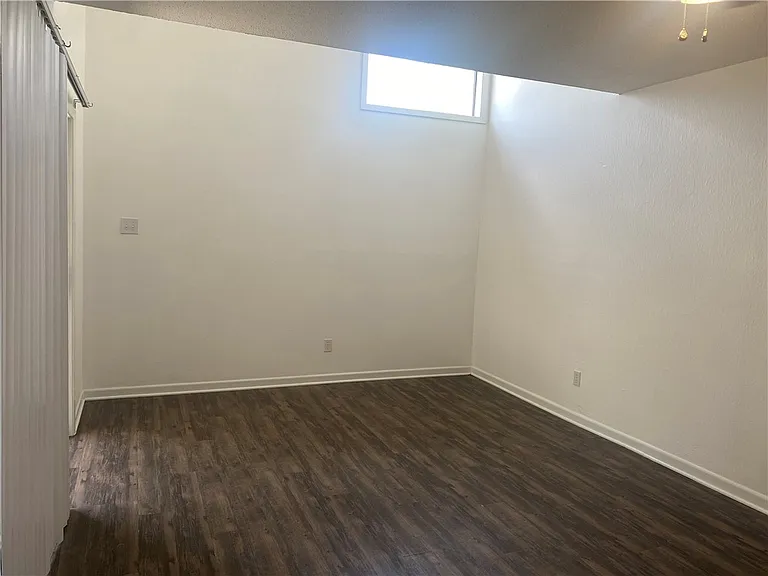4401 Carter Creek Pkwy #13 — Photo 3