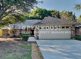 1506 Warwick Dr, Mansfield, TX 76063