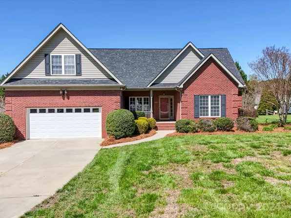 764 Hathcock Glen Dr, Oakboro, NC 28129
