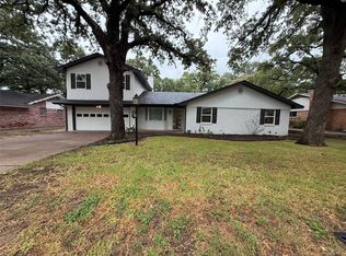 1515 Cherokee St, Arlington, TX 76012