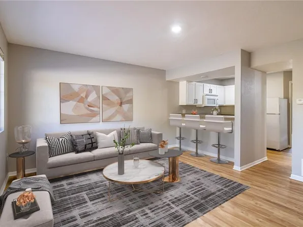 1506 W 25th Ct APT E7, Lawrence, KS 66046