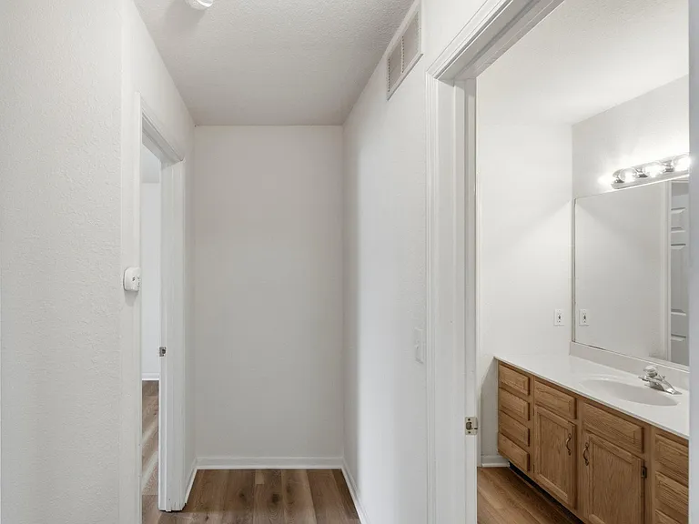 4404 Jeana Ct — Photo 15