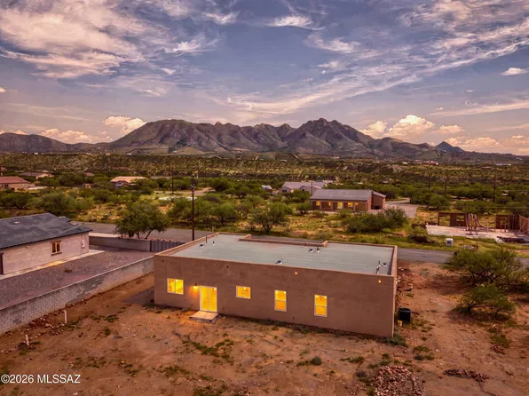 44 Calle Etopia, Rio Rico, AZ 85648