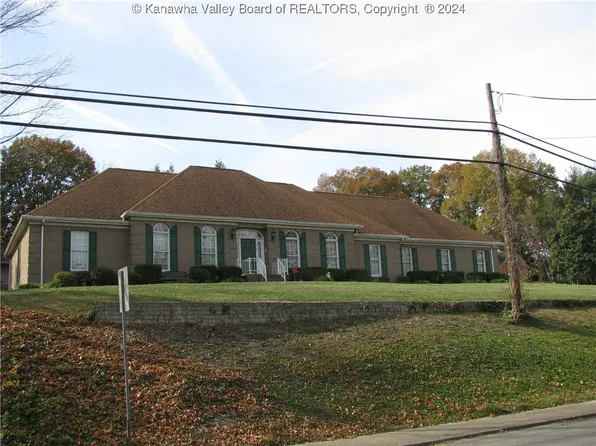 419 Kanawha Ter, Saint Albans, WV 25177