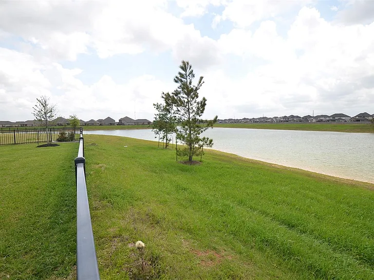 1696 Daylight Lake Dr — Photo 29