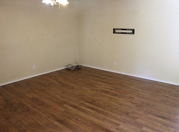 3rd image of 2502 Tulane St