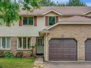 476 Kingscourt Dr #19, Waterloo, ON N2K3R3