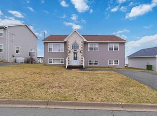82 Sea Spray Dr, Halifax, NS B3G 1S6