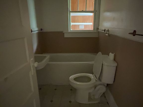 5th image of 2620 Liberty Hill Rd