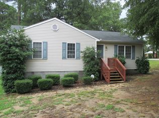 1636 Youngs Rd, Petersburg, VA 23803