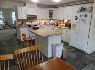 78 Main St #A, Essex, CT 06426