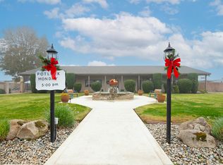 2627 W Midvalley Ave SPACE 136, Visalia, CA 93277