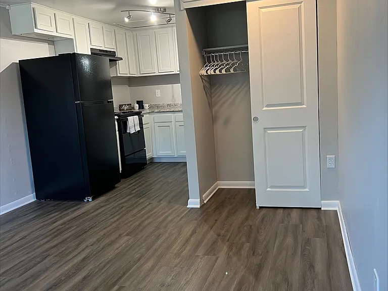 Treeborn Apartments — Photo 6