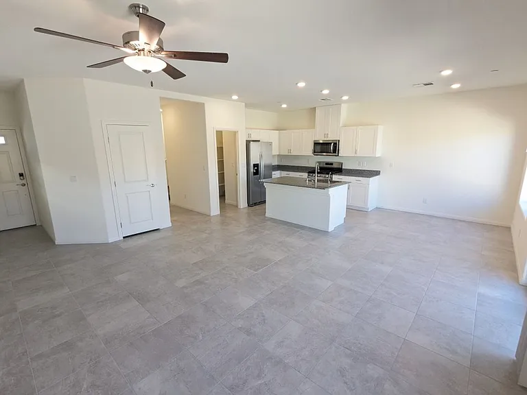 7071 Alabaster Peak St — Photo 5