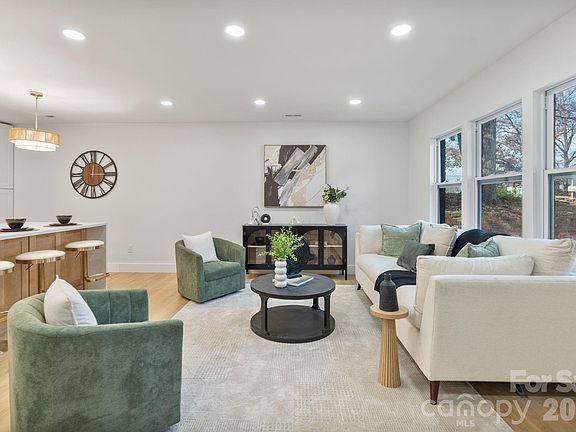 4th image of 1325 Norris Ave