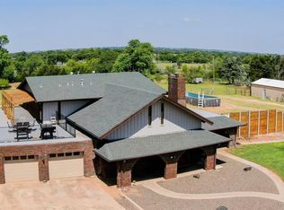 129 Park Dr, Sayre, OK 73662