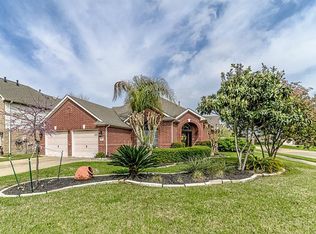 18318 Heathridge Ln, Cypress, TX 77433