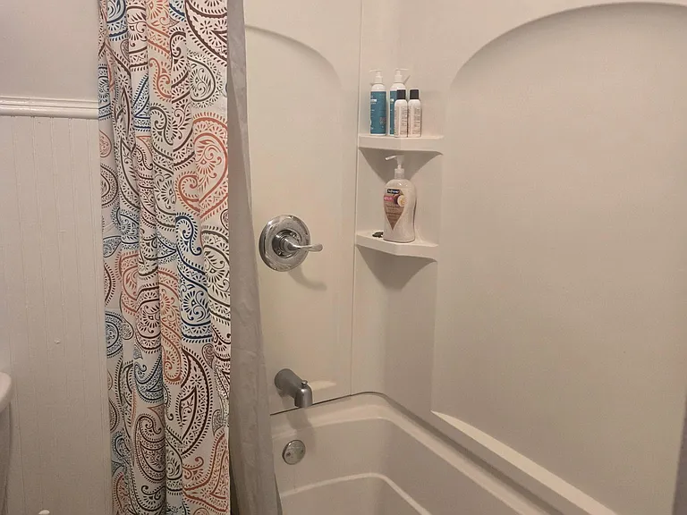4210 Victoria Blvd #C — Photo 7
