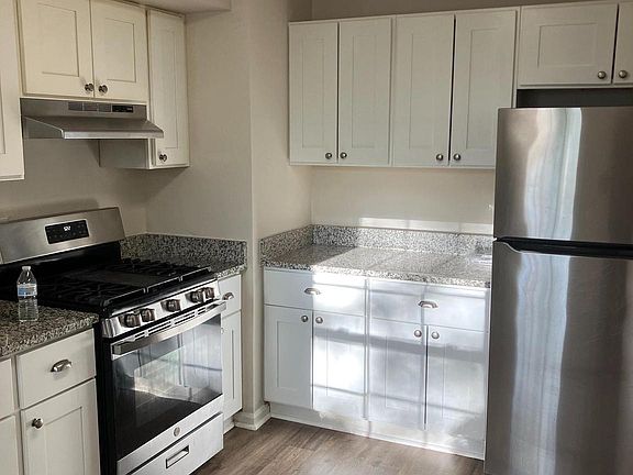 3rd image of 754 Quince Orchard Blvd #P-1