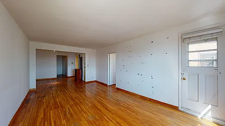 Sold by Diamond Real, Inc.