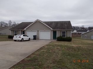 285 Executive Ave APT B, Clarksville, TN 37042