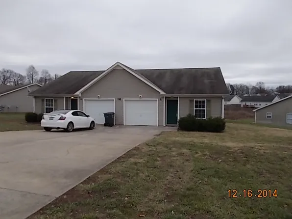 285 Executive Ave APT B, Clarksville, TN 37042