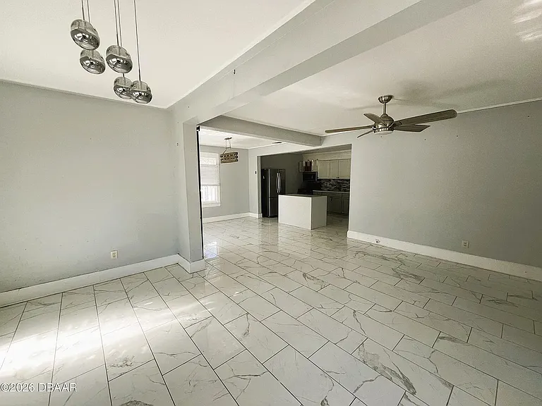 318 Hobart Ave — Photo 26