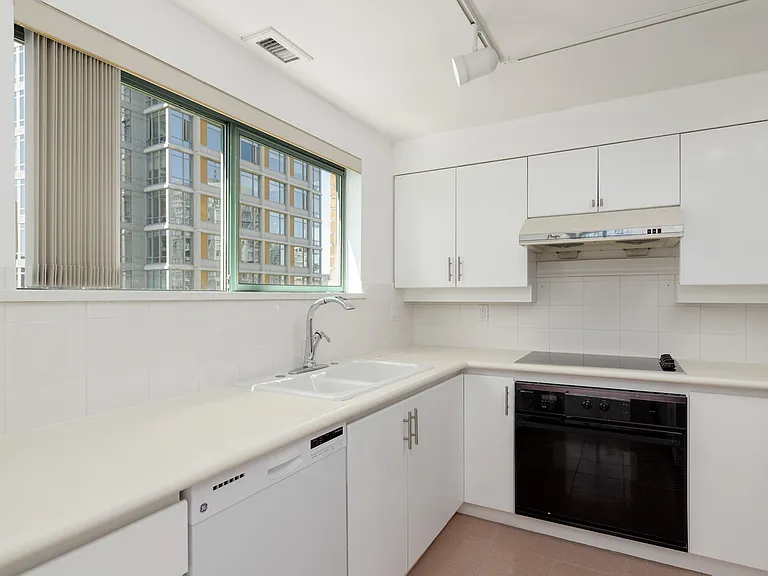909 Burrard St #1204 — Photo 6