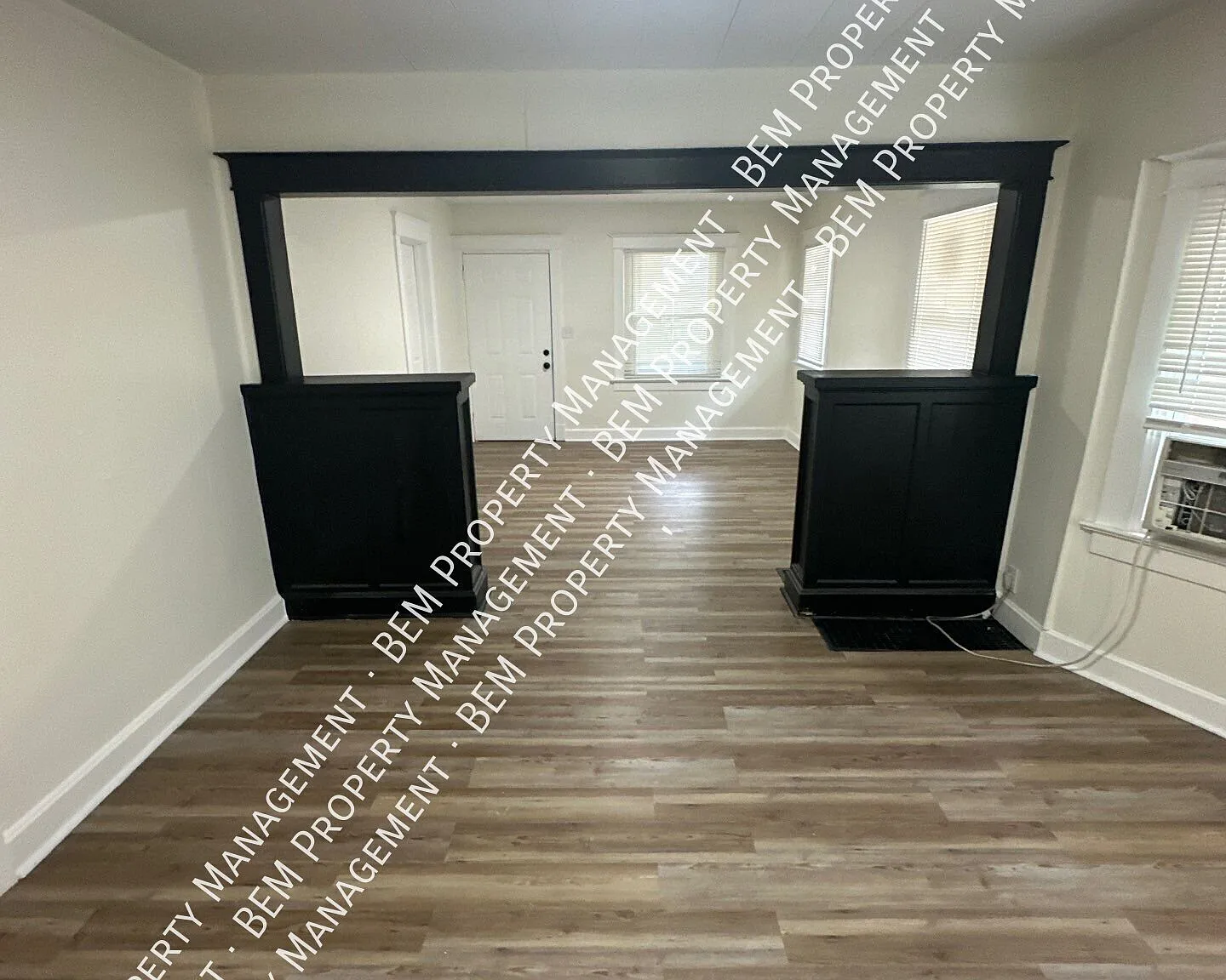 3 bed, 1.5 bath, 1500 sqft, $1,450 — Photo 3