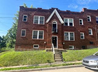 7076 Mitchell Ave APT B, Saint Louis, MO 63117