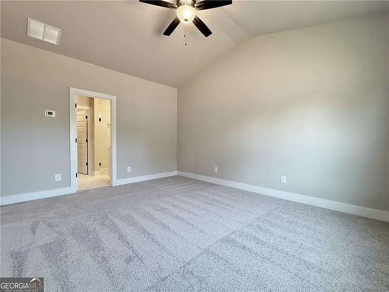 5704 Urban Vlg W — Photo 24