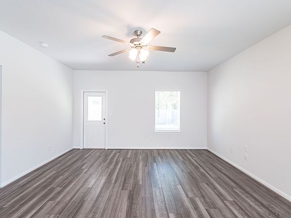 5th image of 7511 Parkview Dr