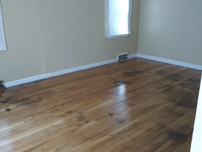 11731 Ashton Ave — Photo 10