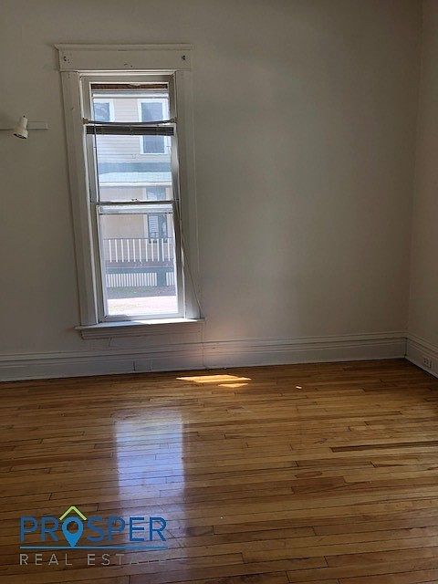 1st image of 457 Summit Ave #Su457x-01