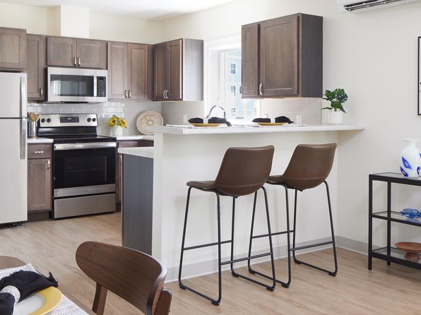 8 Admiral Harry Rich Dr #3-301