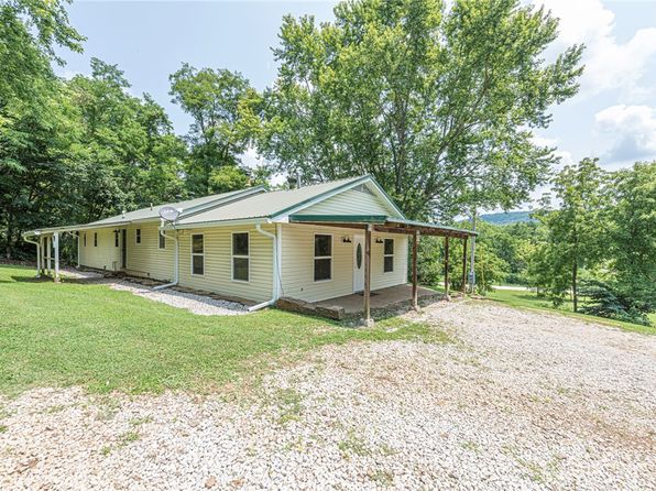 15731 Parker Branch Rd, Winslow, AR 72959