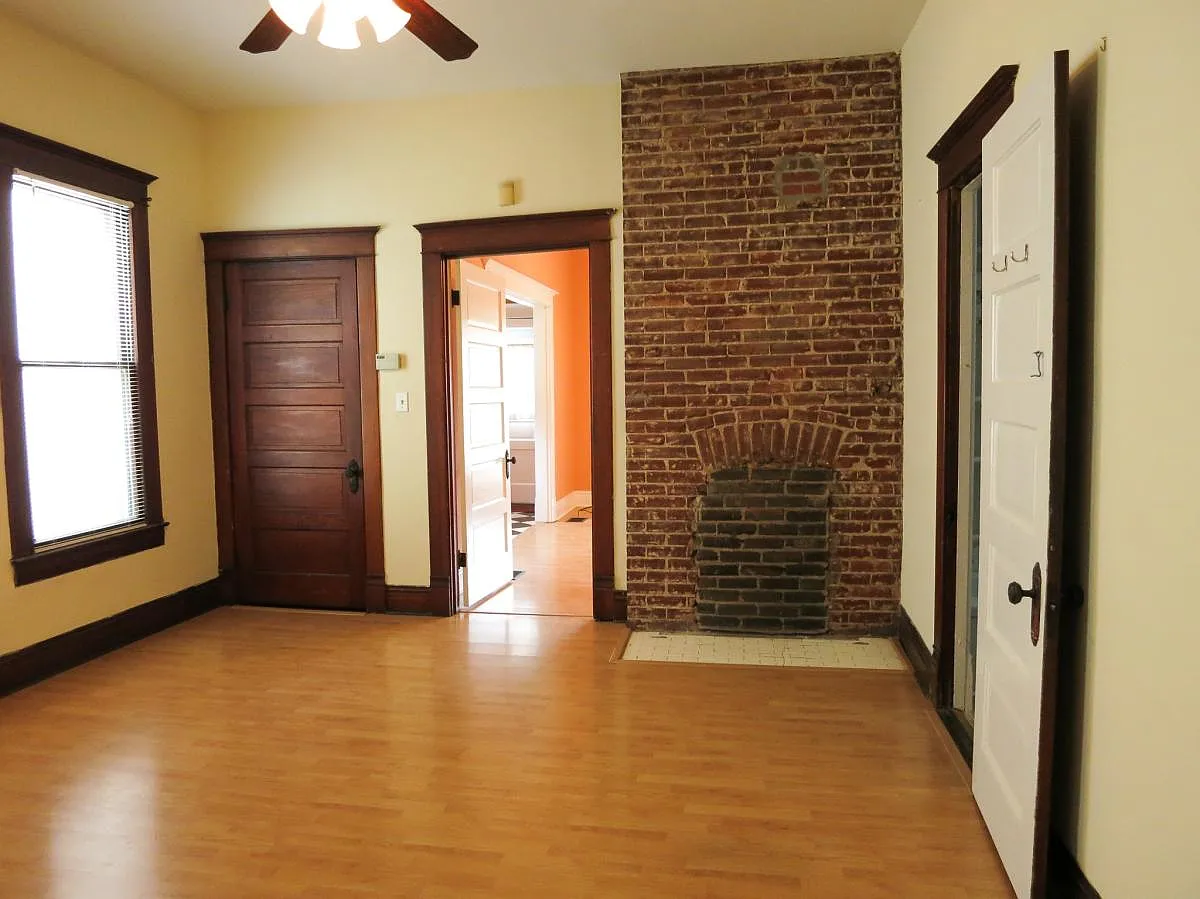 1 bed, 980 sqft, $1,450 — Photo 4