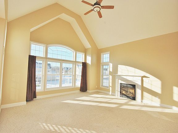 Light filled family room w/ gas fireplace
