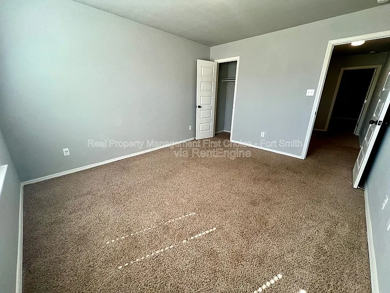 423 Ridge Point Dr — Photo 18