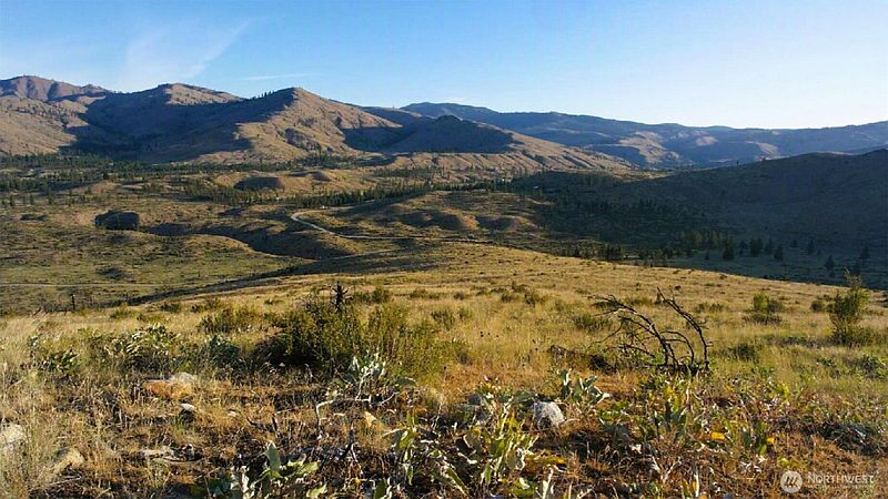 5th image of 75 High Ranch Road