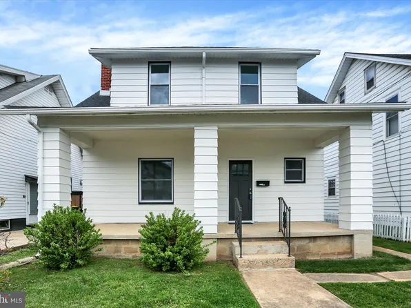 225 S 17th St, Camp Hill, PA 17011