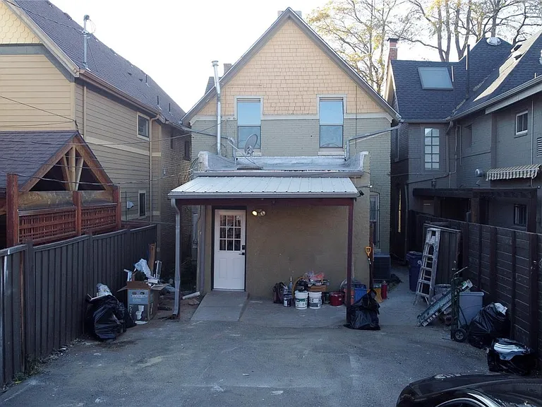 1544 N Downing St — Photo 43