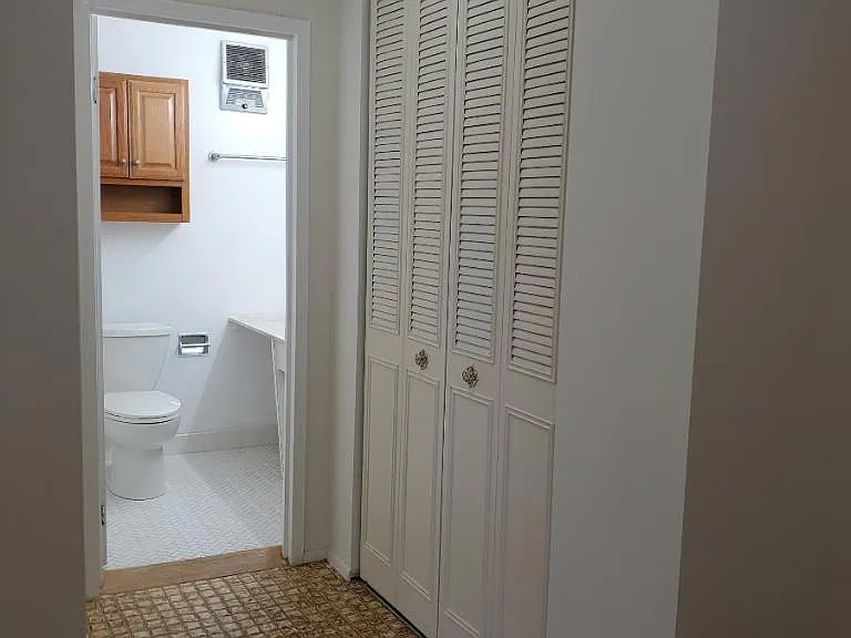 9001 Golf Rd #3I — Photo 6