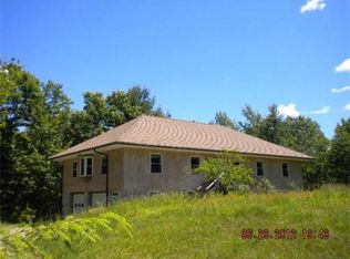 128 Hunter Ave, Ashburnham, MA 01430