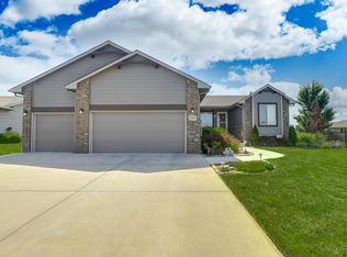 13902 W Westport Ct, Wichita, KS 67235