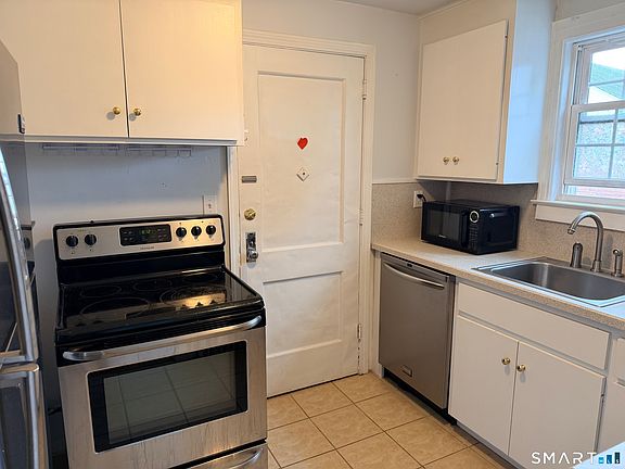 4th image of 3 Grennan Rd #4